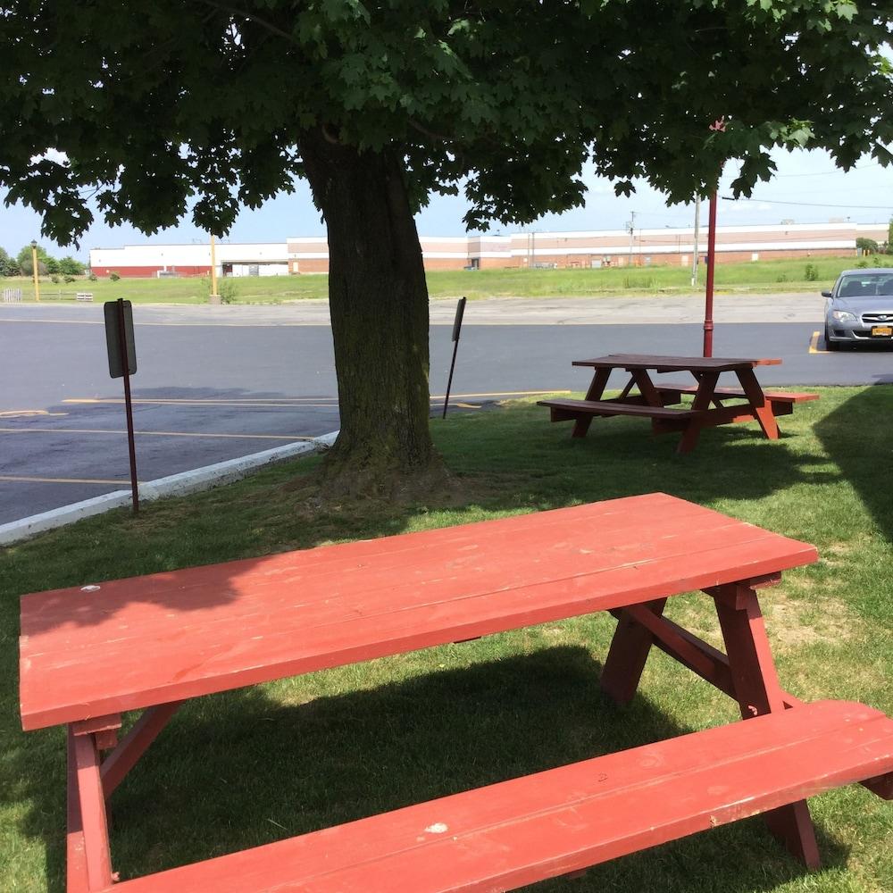 Econo Lodge Buffalo South Blasdell Exterior foto