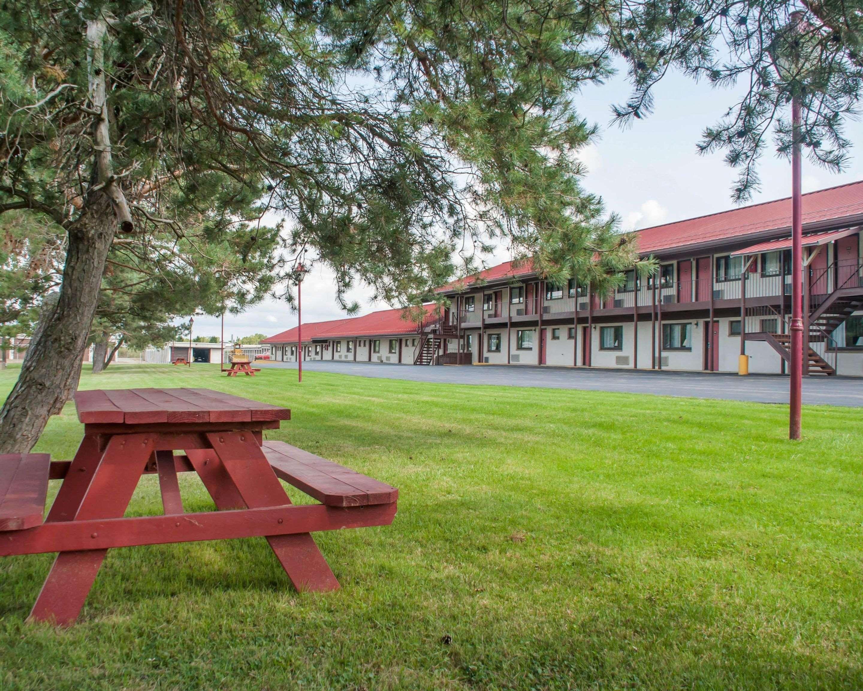 Econo Lodge Buffalo South Blasdell Exterior foto