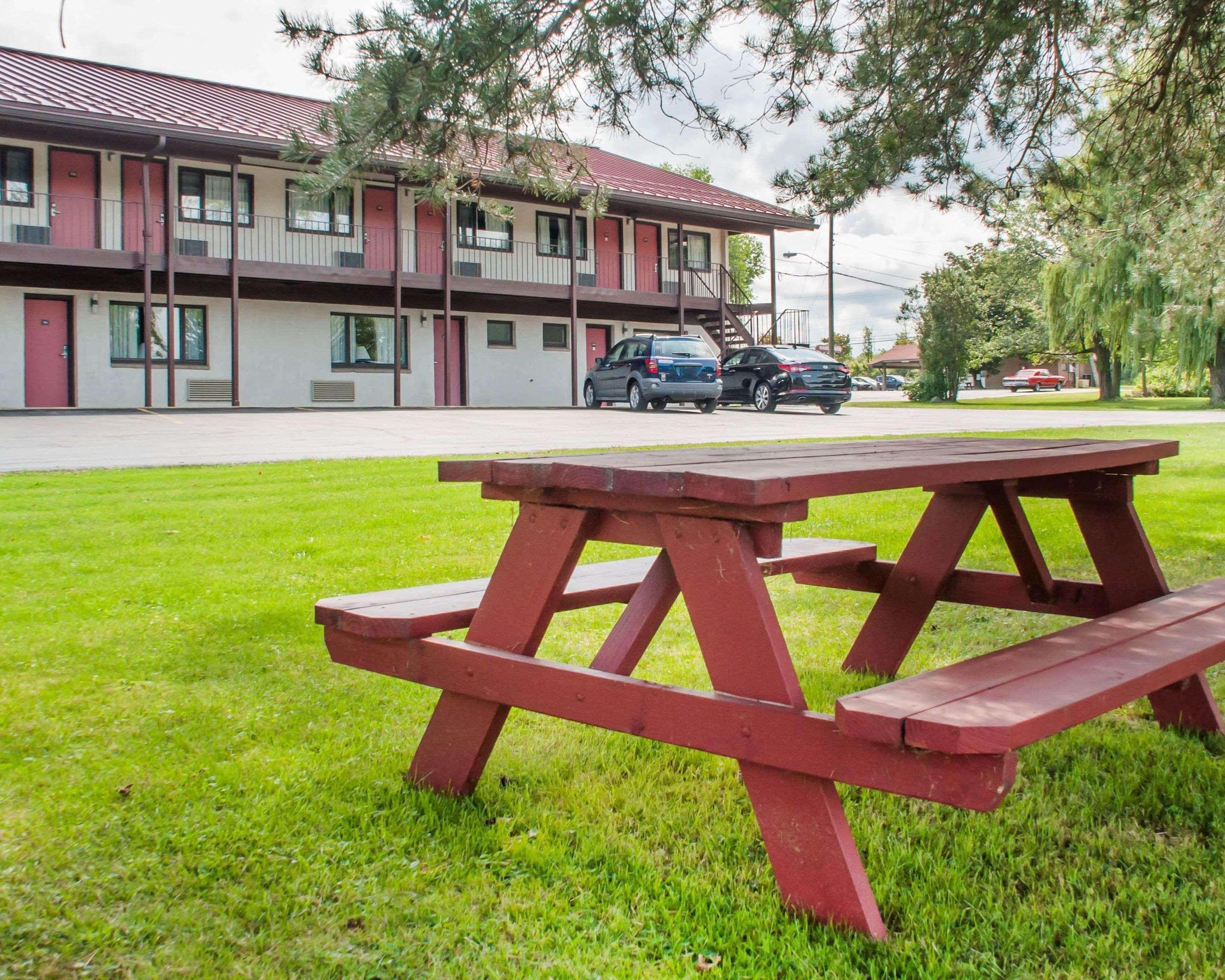 Econo Lodge Buffalo South Blasdell Exterior foto