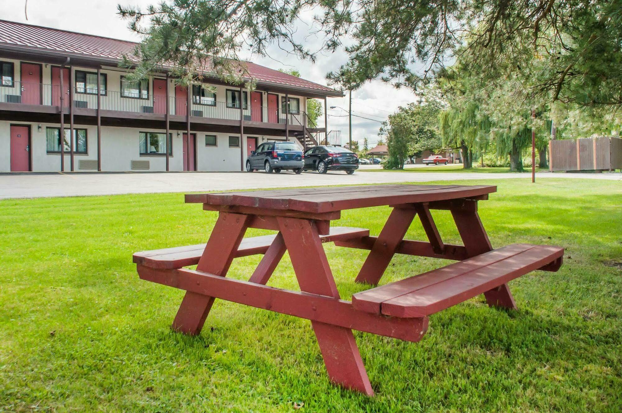 Econo Lodge Buffalo South Blasdell Exterior foto